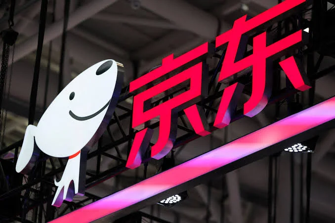 Chinese-Giant-Moves-Closer-to-2.5-Billion-European-Retail-Takeover.jpg