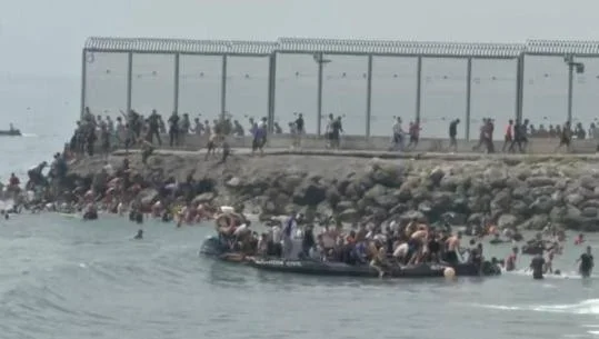 Mij-ra-f-mij-migrant-n-kriz-Spanja-n-n-presion.jpg